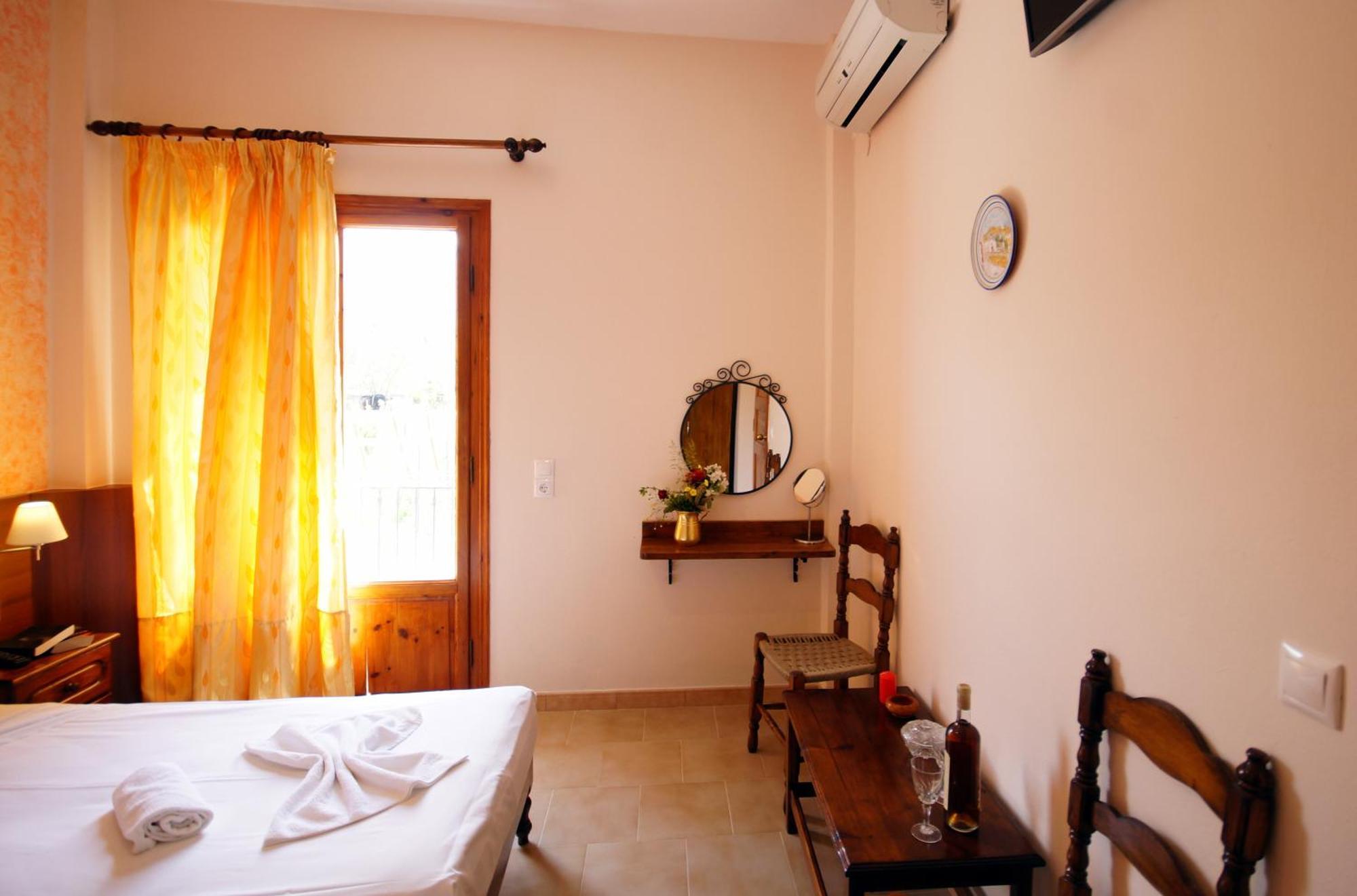 Mr. Greek Villa Petra  Habitación foto